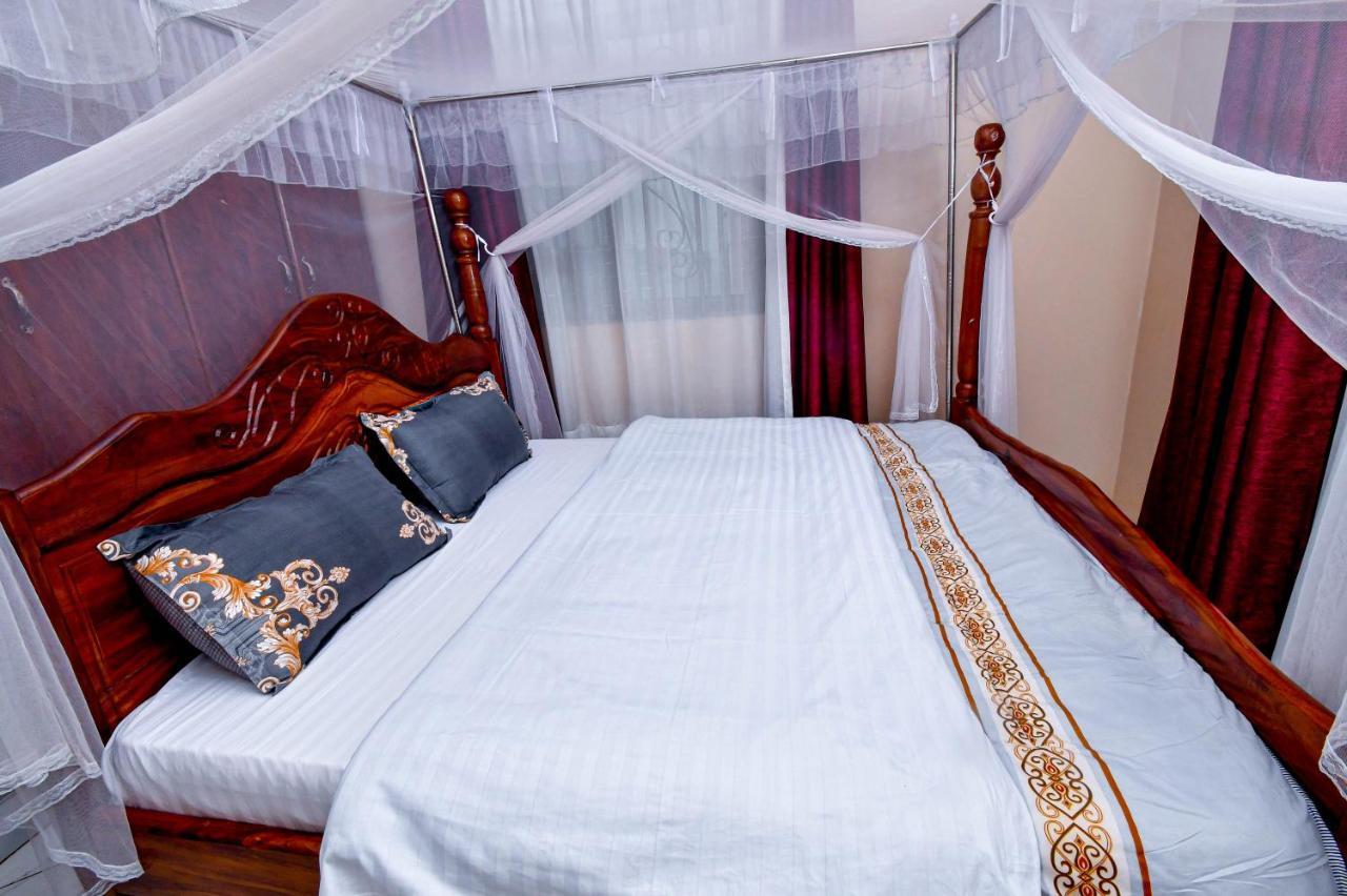 Peace Of Mind Suites Entebbe Ngoại thất bức ảnh