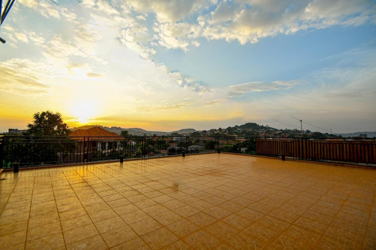 Peace Of Mind Suites Entebbe Ngoại thất bức ảnh