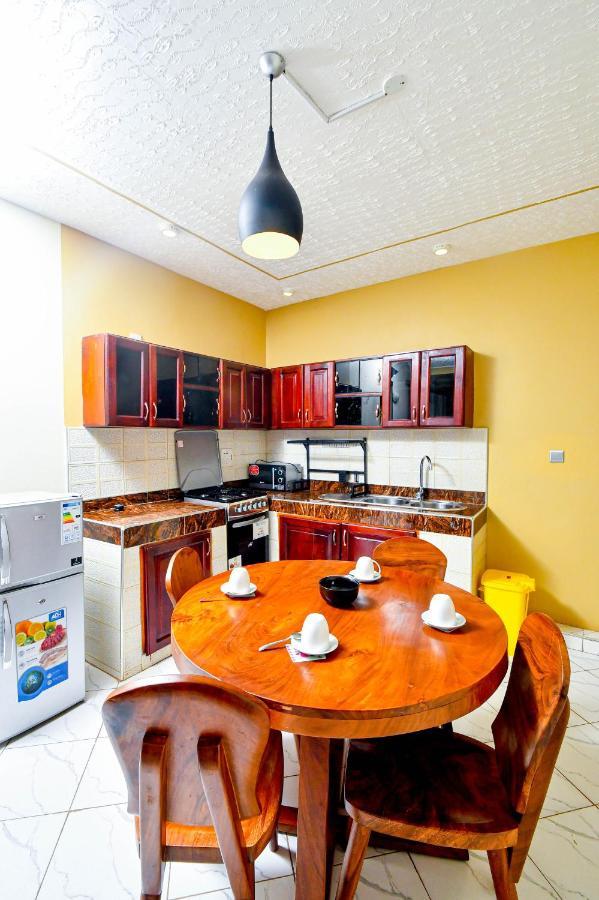 Peace Of Mind Suites Entebbe Ngoại thất bức ảnh