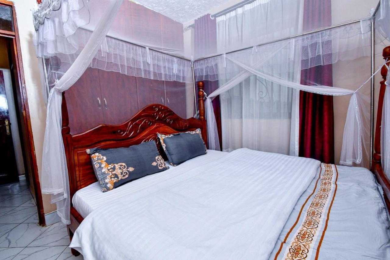 Peace Of Mind Suites Entebbe Ngoại thất bức ảnh