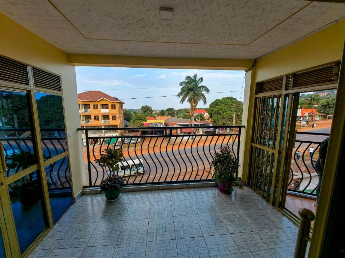 Peace Of Mind Suites Entebbe Ngoại thất bức ảnh