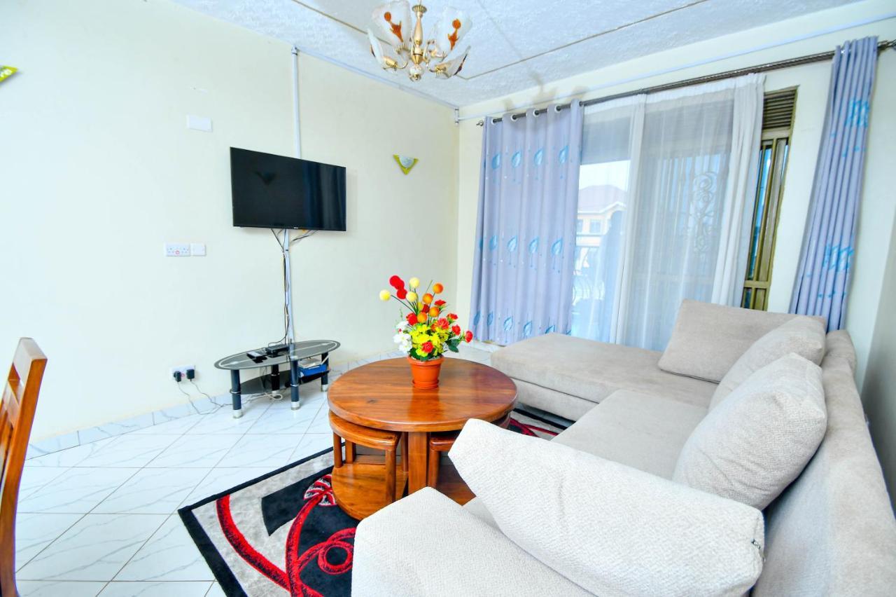 Peace Of Mind Suites Entebbe Ngoại thất bức ảnh