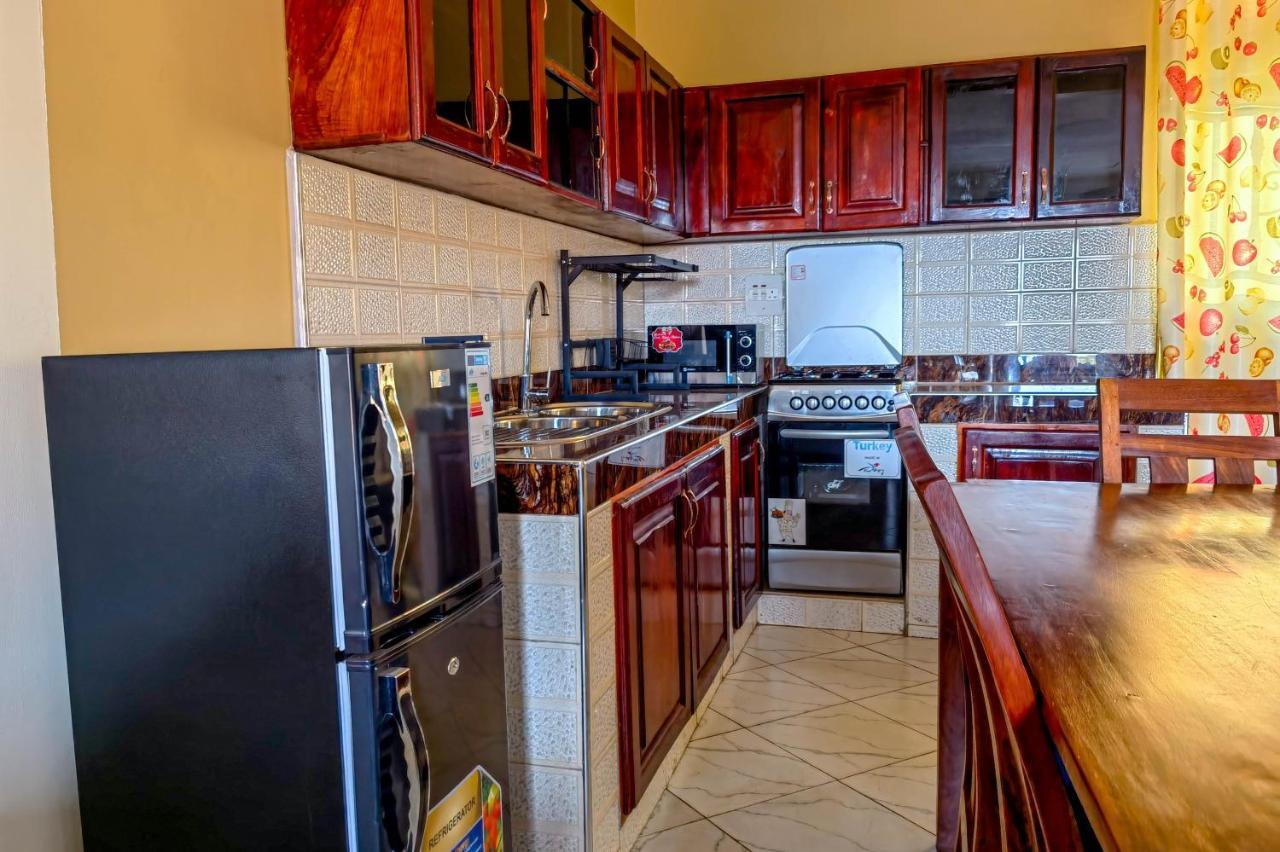 Peace Of Mind Suites Entebbe Ngoại thất bức ảnh