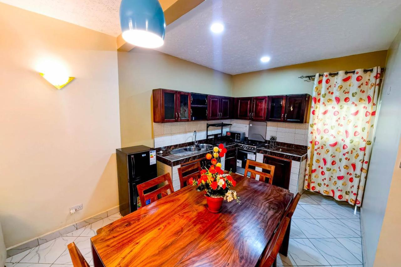 Peace Of Mind Suites Entebbe Ngoại thất bức ảnh