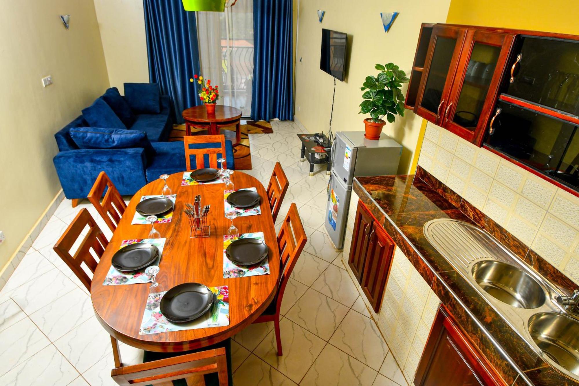 Peace Of Mind Suites Entebbe Ngoại thất bức ảnh