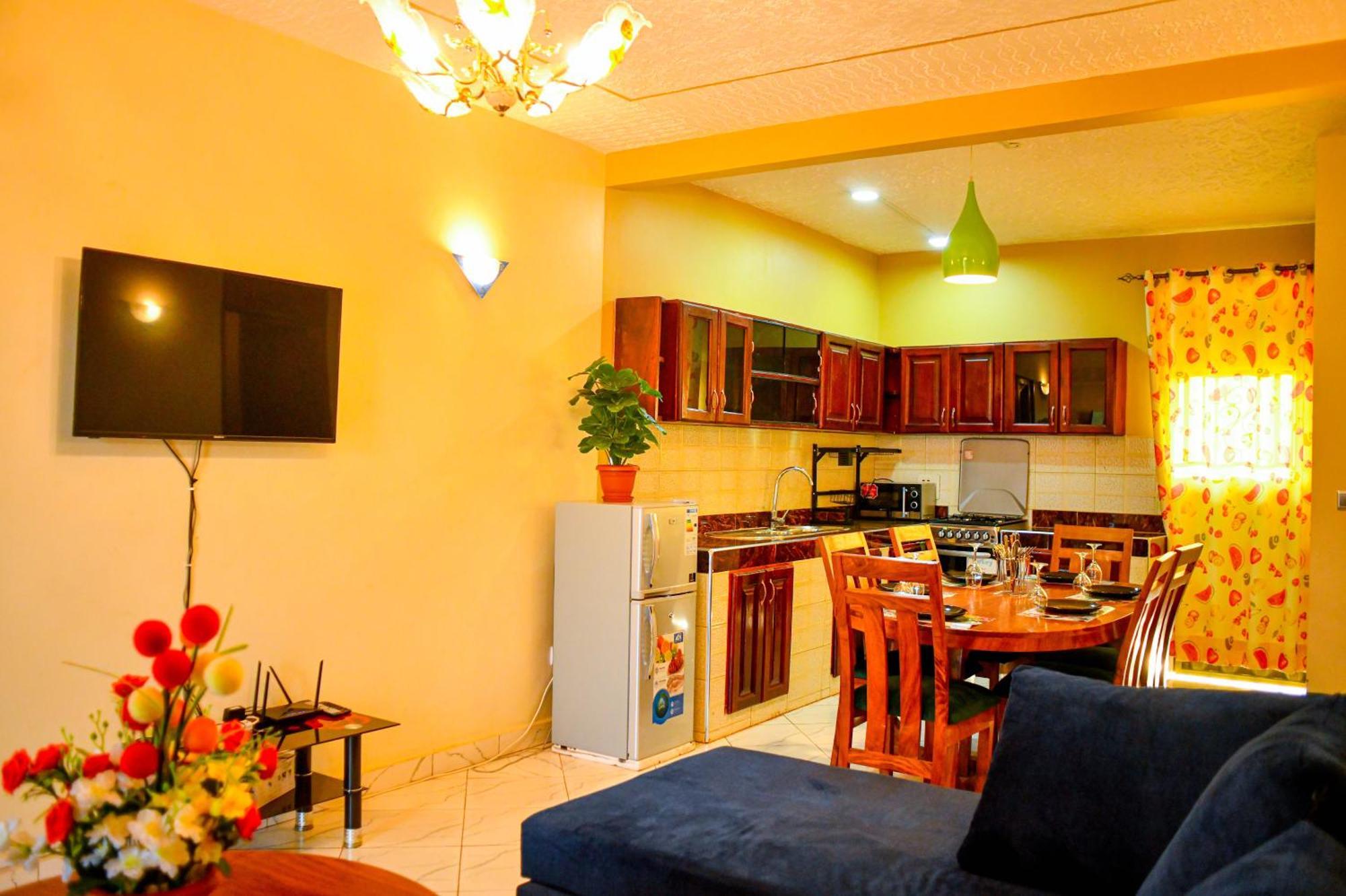 Peace Of Mind Suites Entebbe Ngoại thất bức ảnh