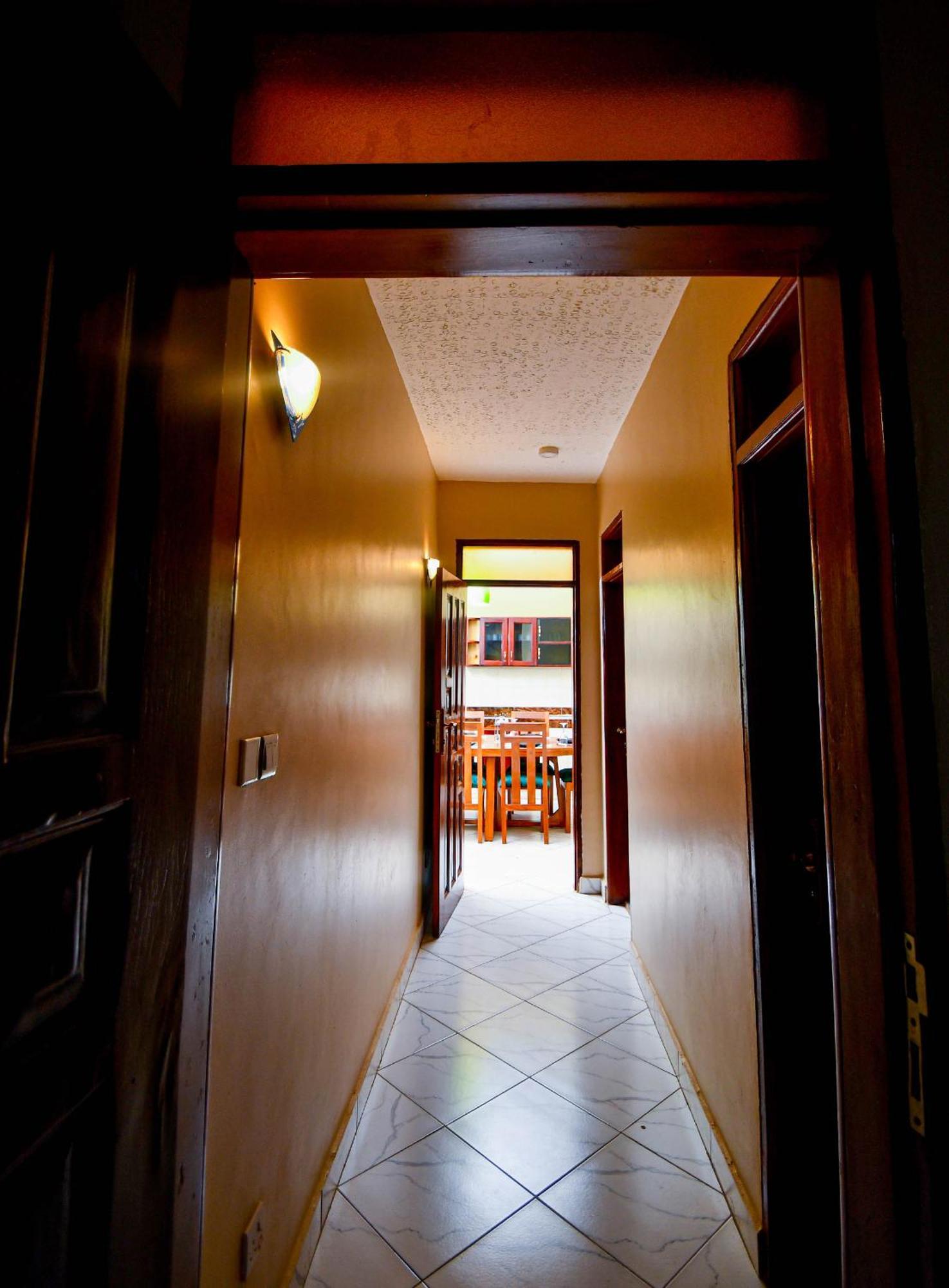 Peace Of Mind Suites Entebbe Ngoại thất bức ảnh