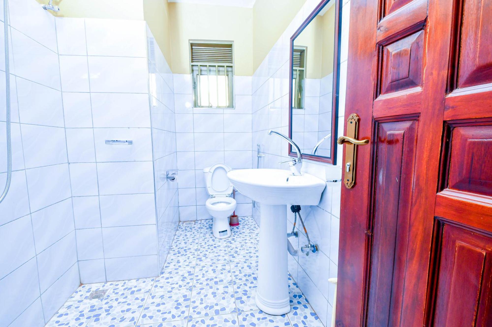 Peace Of Mind Suites Entebbe Ngoại thất bức ảnh