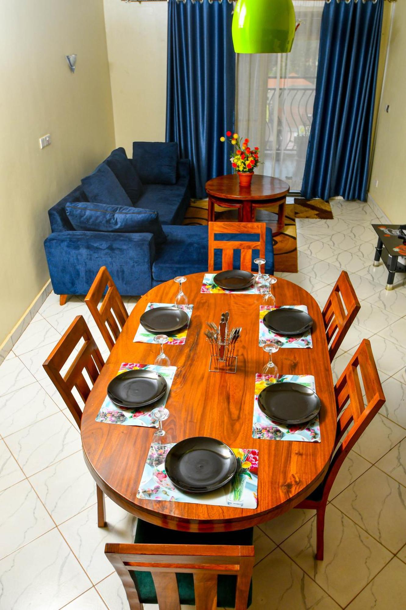Peace Of Mind Suites Entebbe Ngoại thất bức ảnh